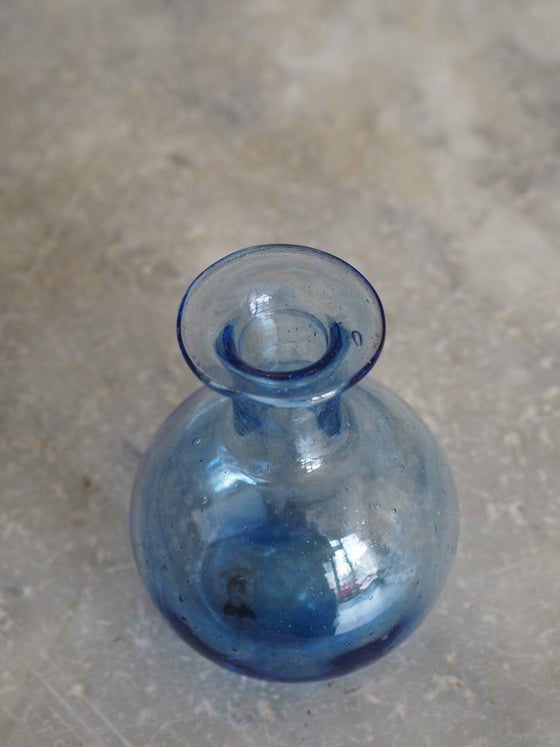 Blue Piccola Bud Vase by La Soufflerie